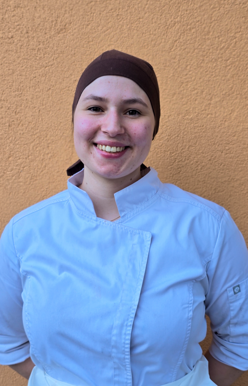 Carina Responsável de loja da Chocolateria Delícia